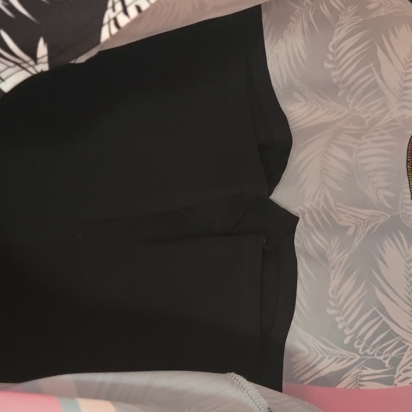 LUCKY IN LOVE Womens Bali Stripe Golf Skort sz Large (12) Multi Tropical Color - Picture 5 of 7